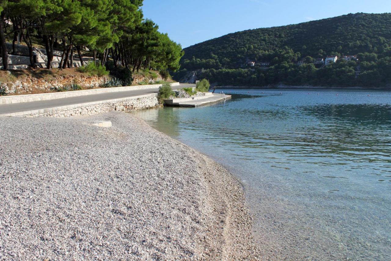 Apartments By The Sea Pucisca, Brac - 770 외부 사진